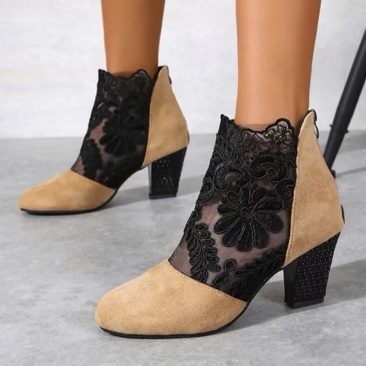 Comelyy Pointed Toe Chunky Heeled Floral Lace Ankle Boots