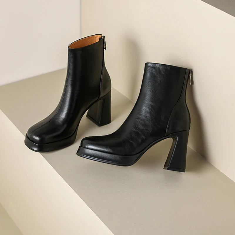 Retro Elegance™ – Chunky High Heel Boots