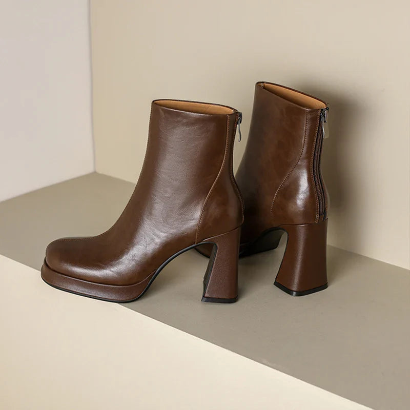 Retro Elegance™ – Chunky High Heel Boots