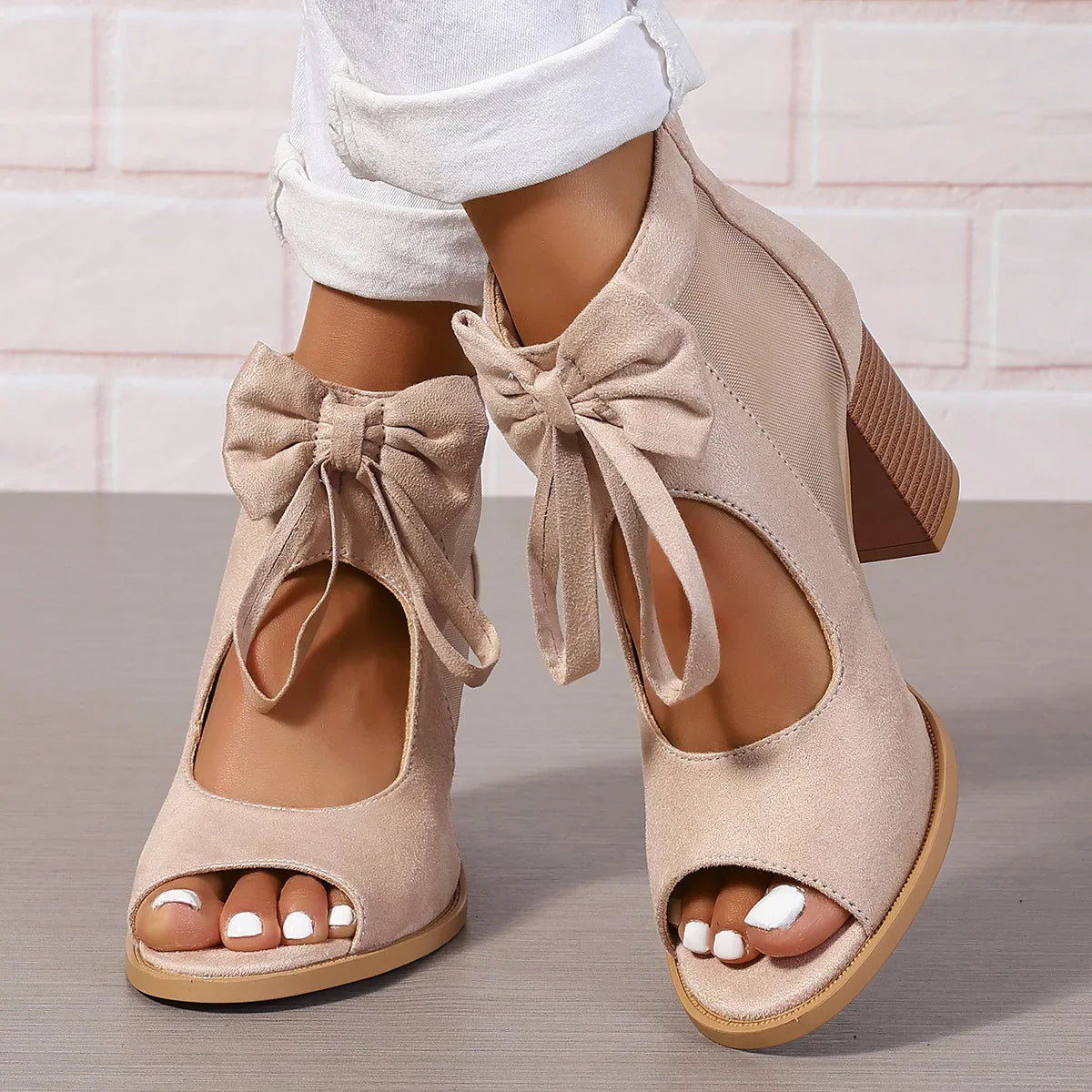 CharmBow™ Women’s Chunky Heel Sandals