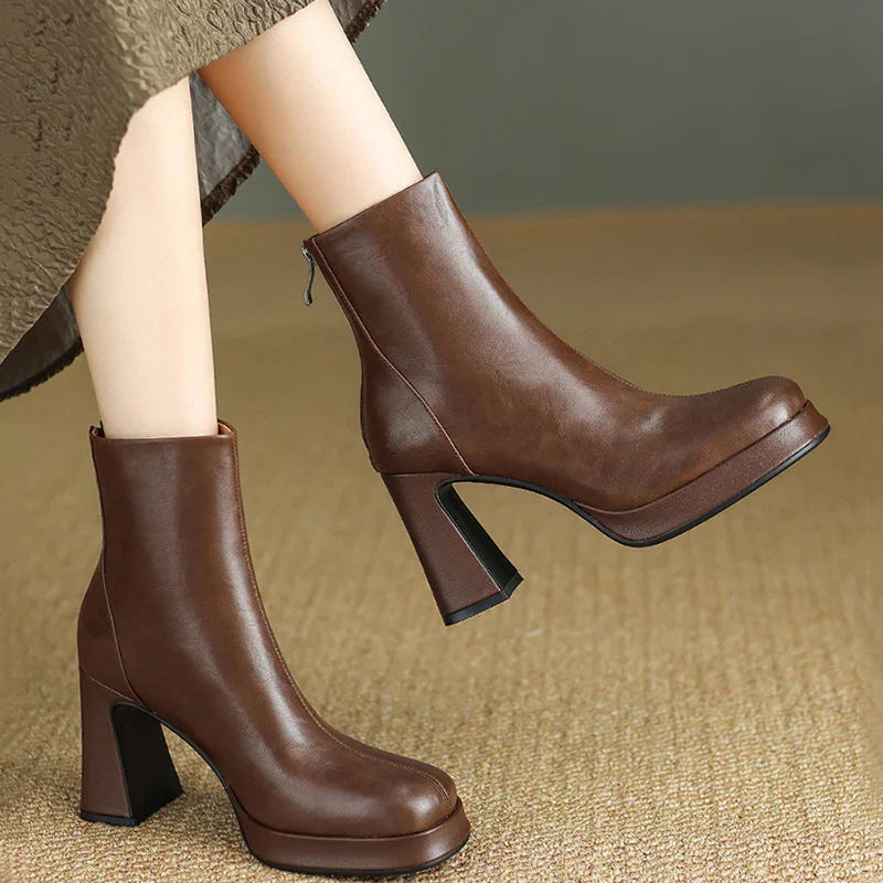 Retro Elegance™ – Chunky High Heel Boots