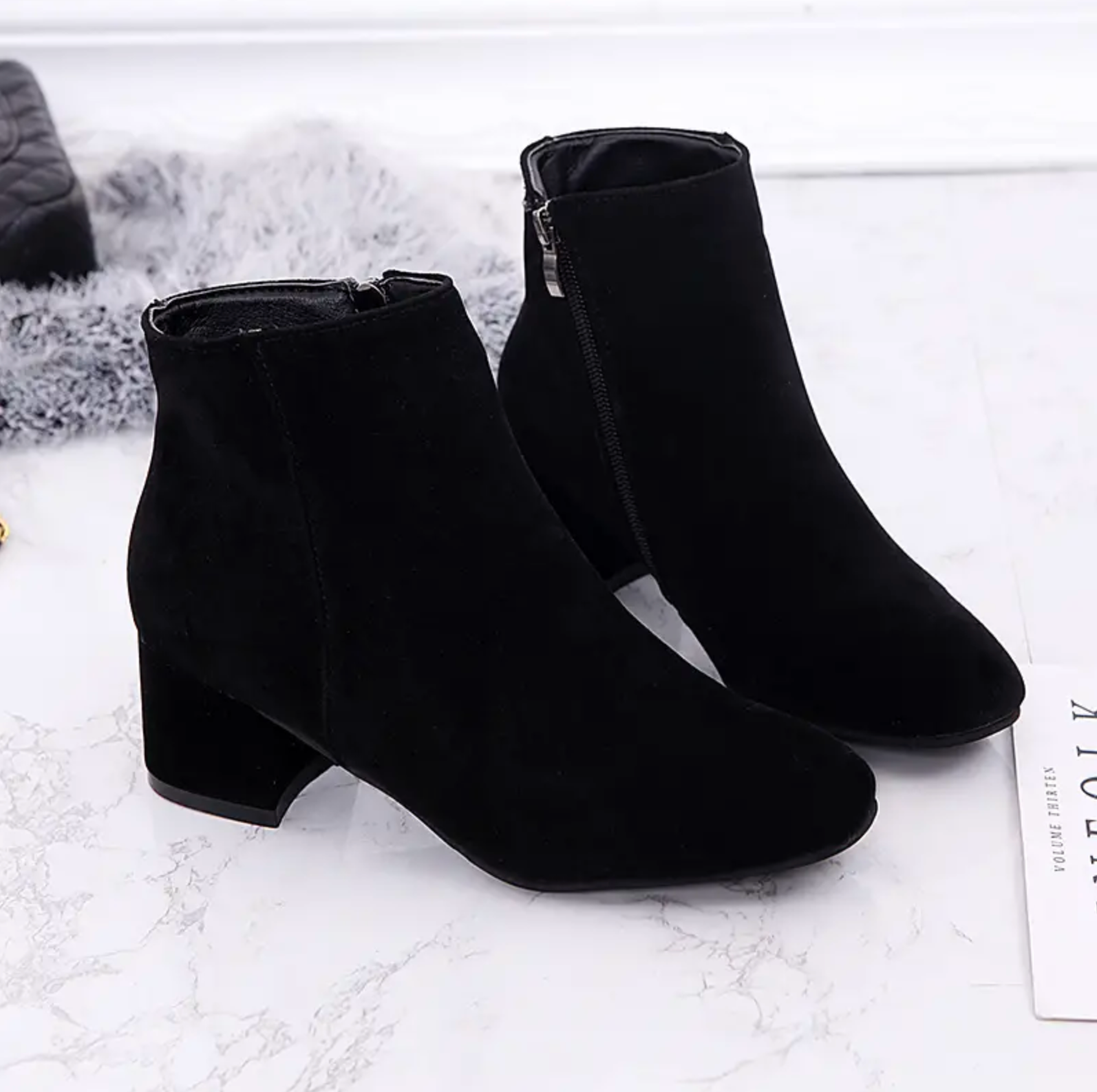 Comelyy Fashionable Pointed Toe Frosted Suede Chunky Heel Boots