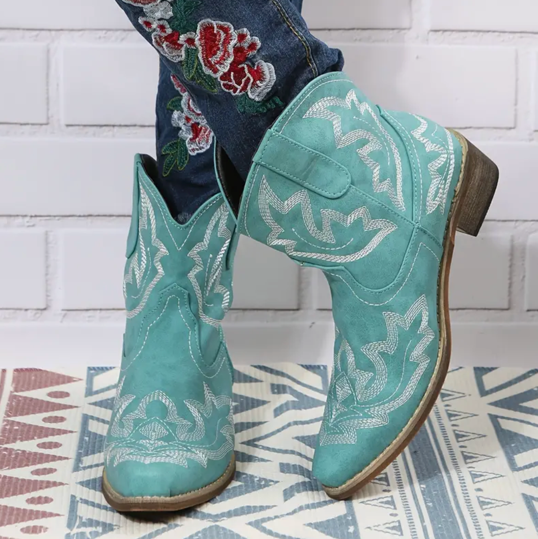 Comelyy Low Chunky Heel Pointed Toe Western Short Women's Boots