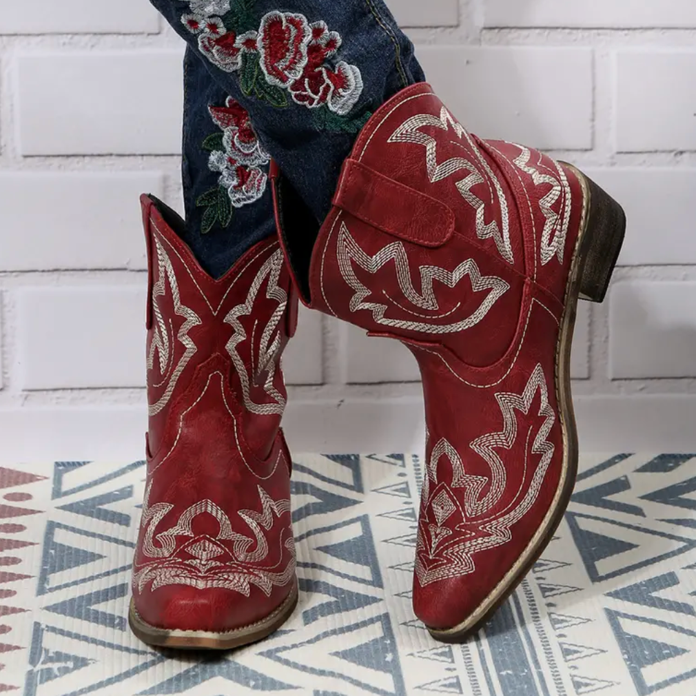 Comelyy Low Chunky Heel Pointed Toe Western Short Women's Boots