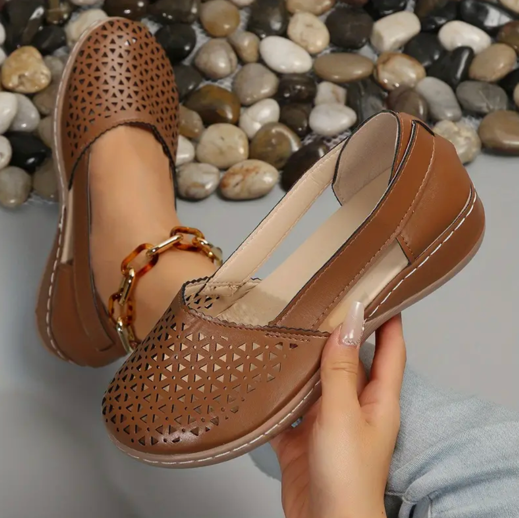 Comelyy Retro Comfortable Hollow Out Design Wedge Sandals