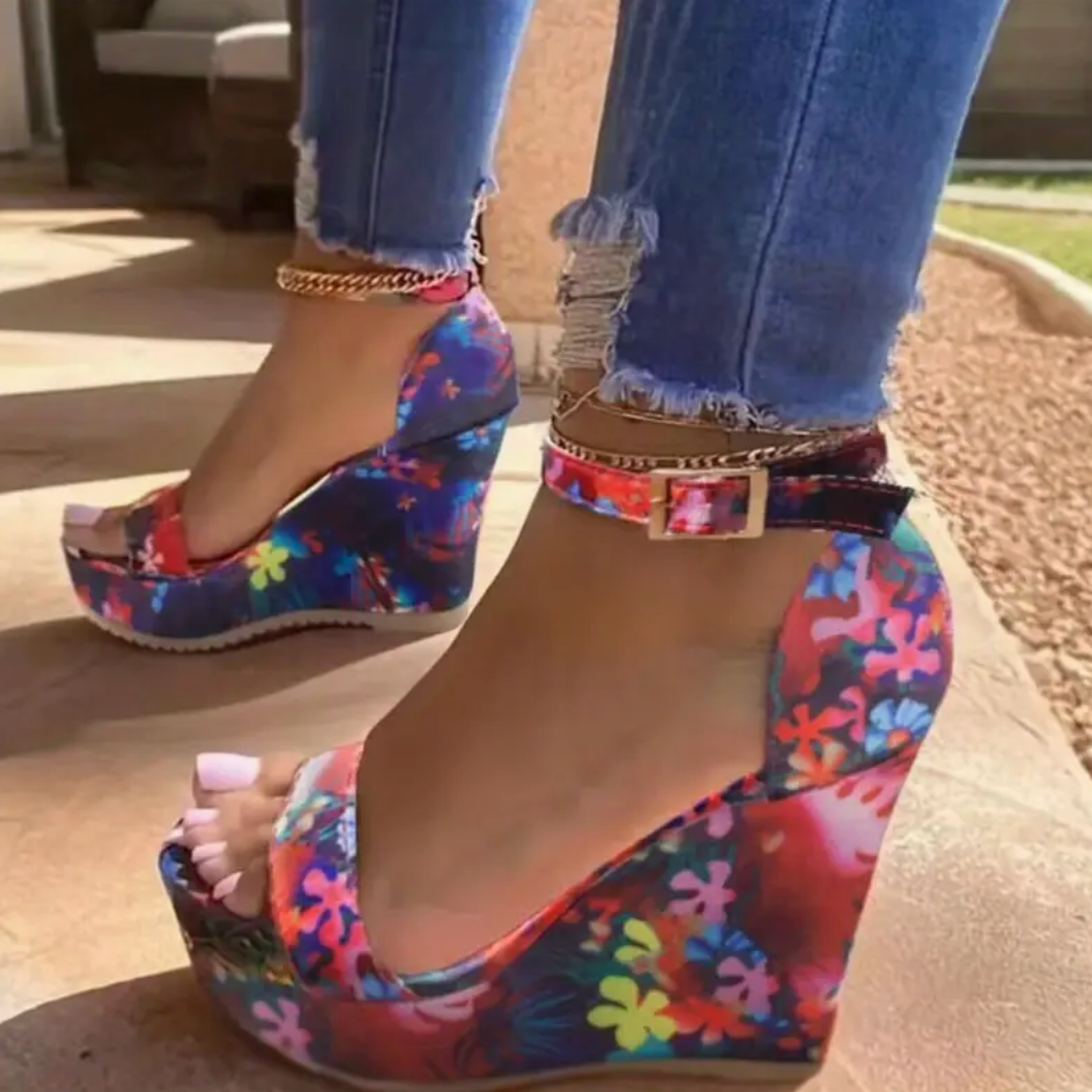 Comelyy Floral Strap Wedge Platform Sandals