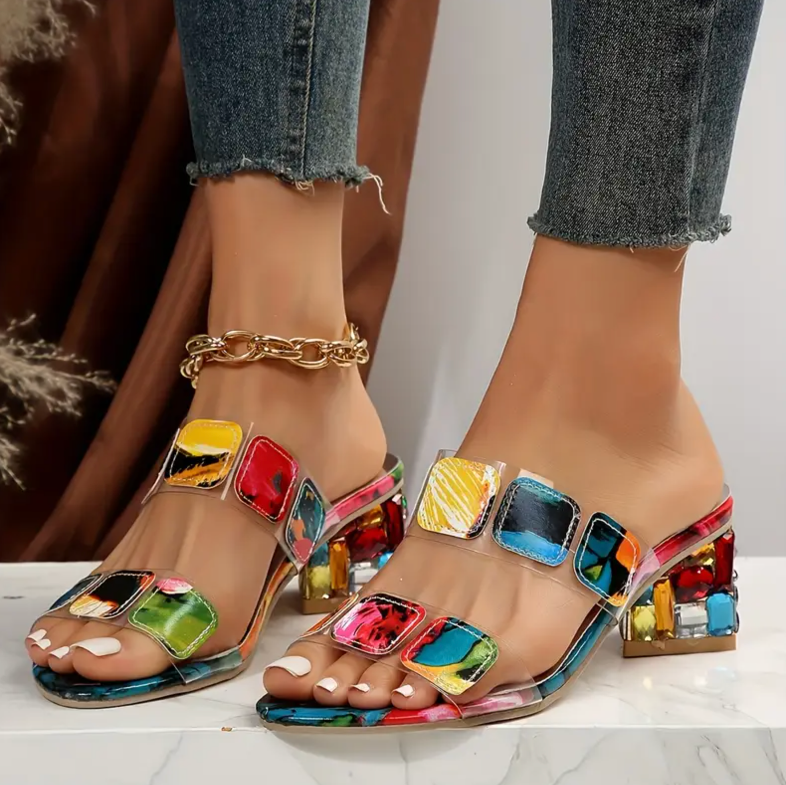 Comelyy Colorful Rhinestone Decor Slip On Chunky Heeled Sandals