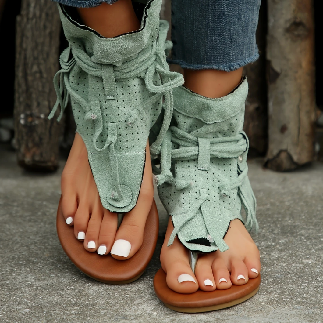 Comelyy Retro Comfortable Flat Bottom Tassel Hollow Toe Women Sandals