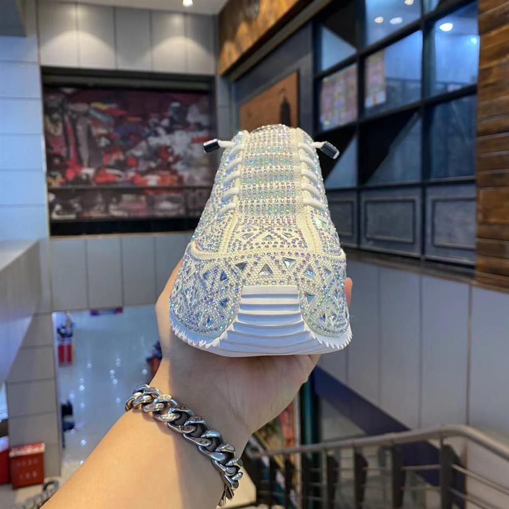 Vernoirx The Bold Side Of Luxury