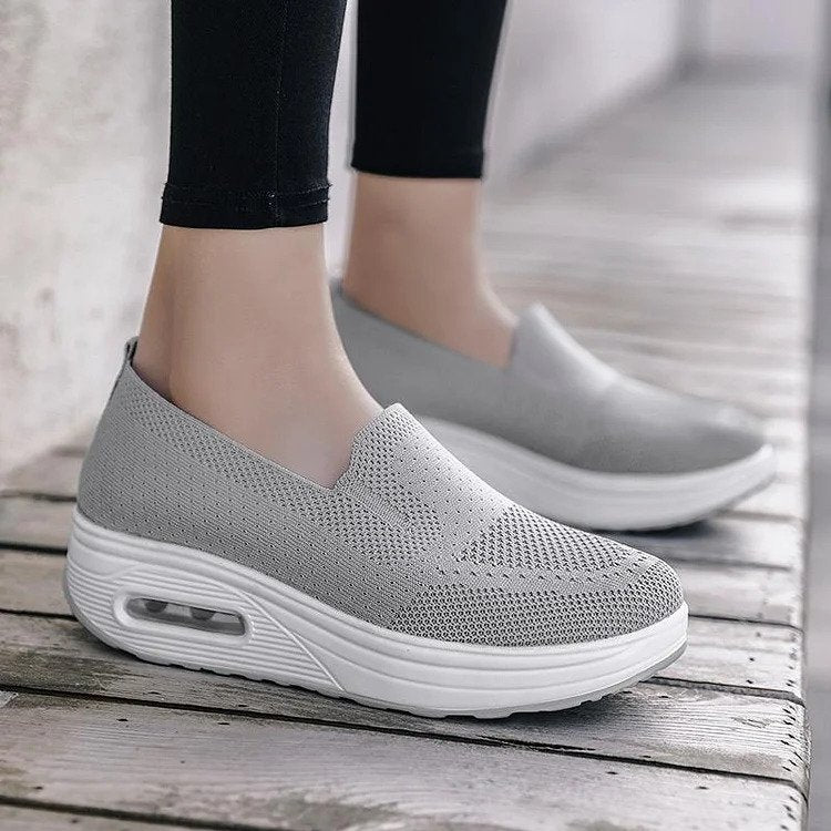 Footnity™ OrthoEase Slip-On Sneakers – Effortless Comfort, All-Day Relief